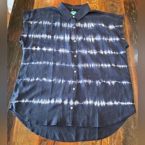 Women's XL Flag And Anthem Short Sleeve Shirt NWT